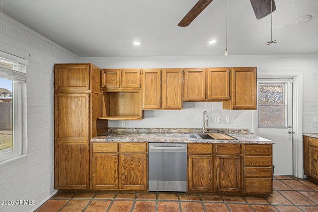 15039 N 28TH Drive, Phoenix, AZ 85053