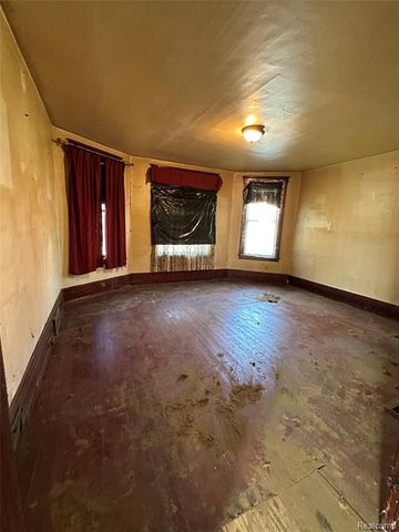 3518 E Palmer Street, Detroit, MI 48211