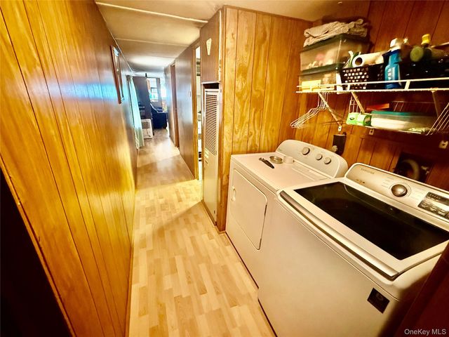 822 Lark Lane, Cuddebackville, NY 12729