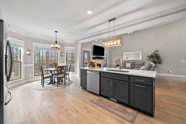 1184 Chagford Dr, Clarksville, TN 37043