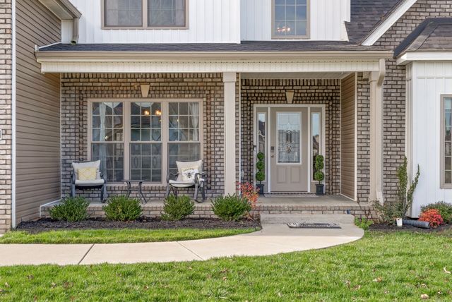 1184 Chagford Dr, Clarksville, TN 37043