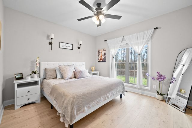 1184 Chagford Dr, Clarksville, TN 37043