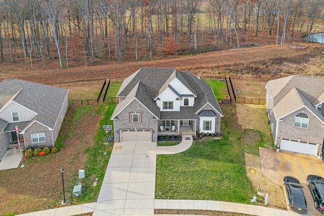 1184 Chagford Dr, Clarksville, TN 37043