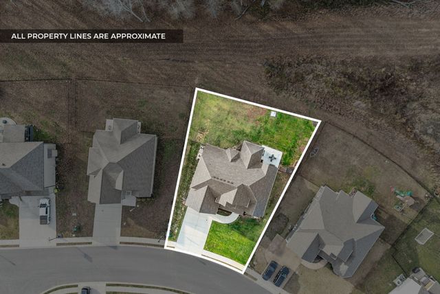 1184 Chagford Dr, Clarksville, TN 37043