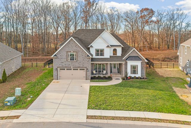 1184 Chagford Dr, Clarksville, TN 37043