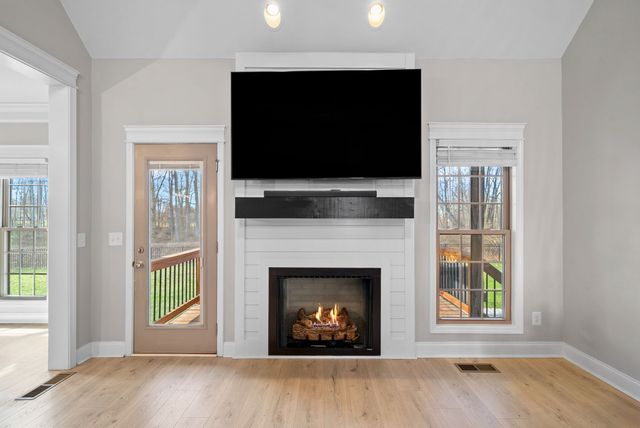 1184 Chagford Dr, Clarksville, TN 37043