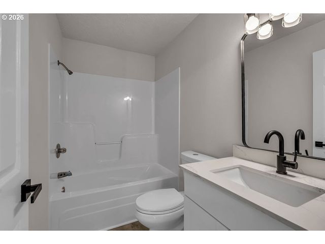 5914 MOOSEBERRY St Se, Salem, OR 97301