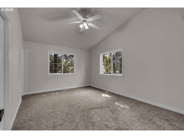 5914 MOOSEBERRY St Se, Salem, OR 97301