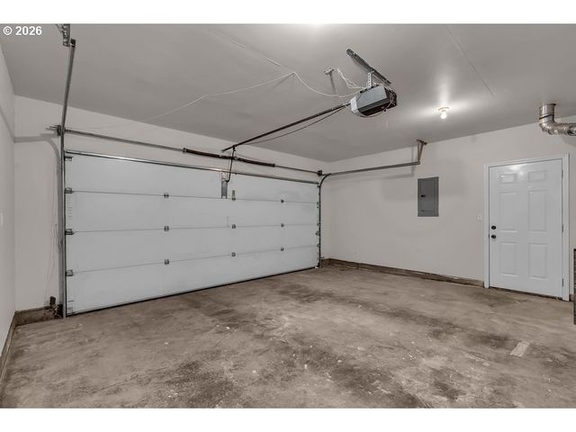 5914 MOOSEBERRY St Se, Salem, OR 97301