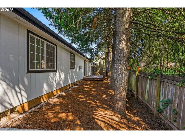 5914 MOOSEBERRY St Se, Salem, OR 97301