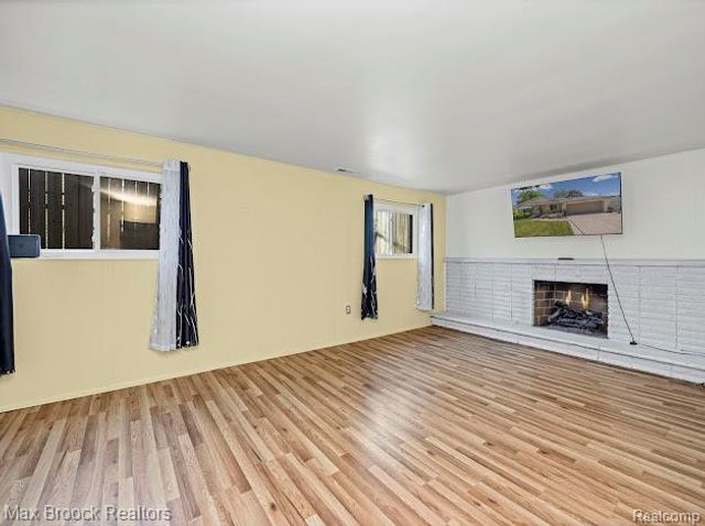 27124 Bradner Drive, Warren, MI 48088
