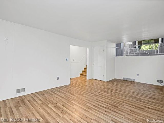 27124 Bradner Drive, Warren, MI 48088
