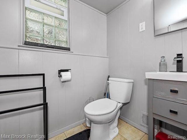 27124 Bradner Drive, Warren, MI 48088