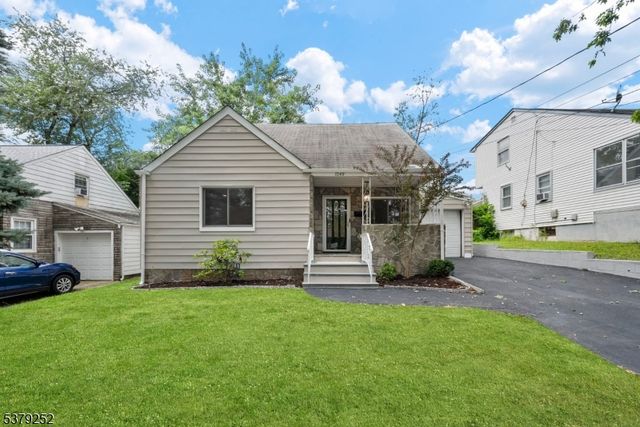 1048 Chester St, Hillside Twp., NJ 07205