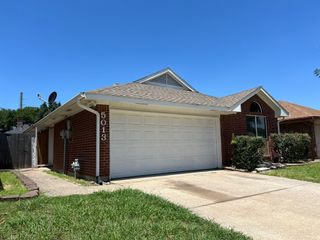 5013 Hearthcrest Drive, Garland, TX 75044