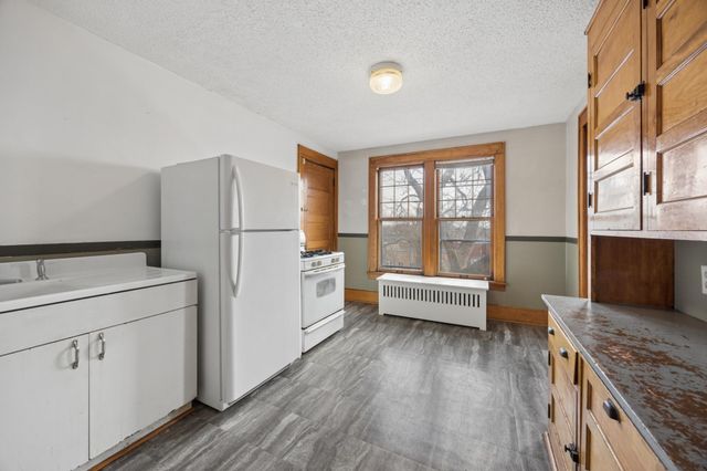 900 16th Avenue N, Minneapolis, MN 55411