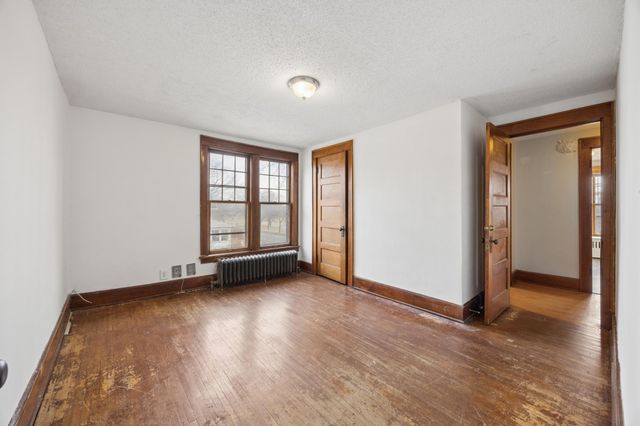 900 16th Avenue N, Minneapolis, MN 55411