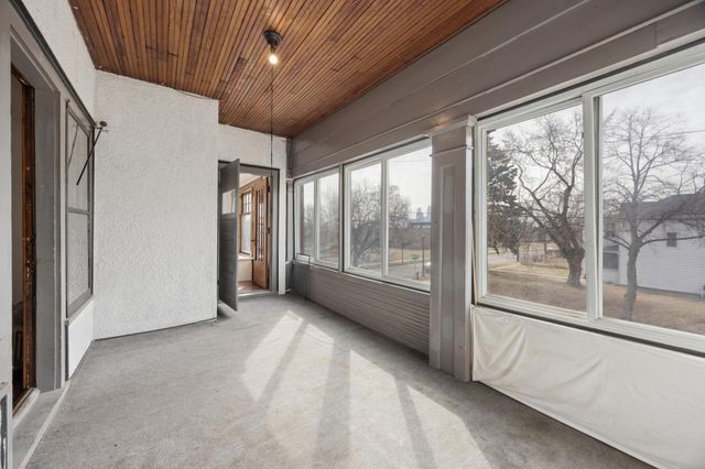 900 16th Avenue N, Minneapolis, MN 55411
