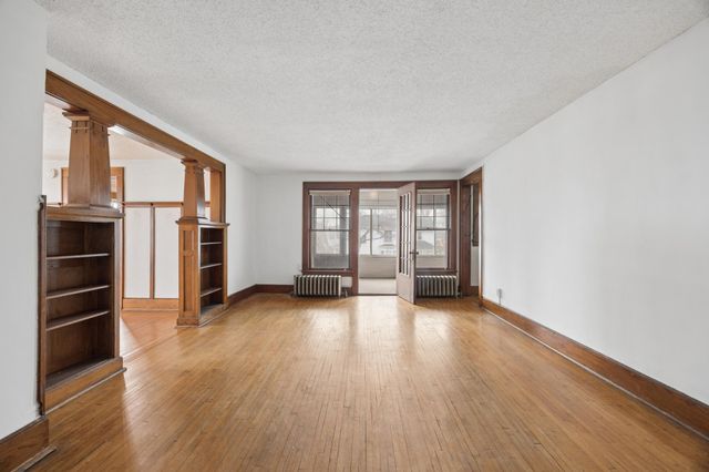 900 16th Avenue N, Minneapolis, MN 55411