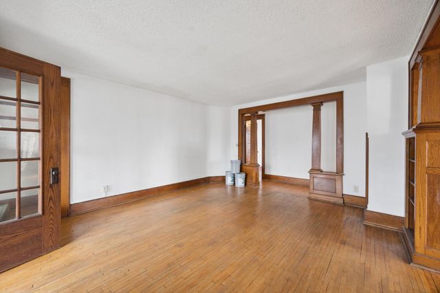 900 16th Avenue N, Minneapolis, MN 55411