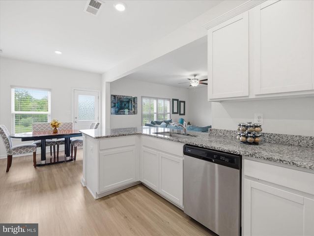 208 RAPPAHANNOCK RUN, Falling Waters, WV 25419