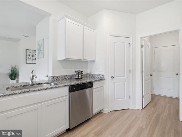 208 RAPPAHANNOCK RUN, Falling Waters, WV 25419