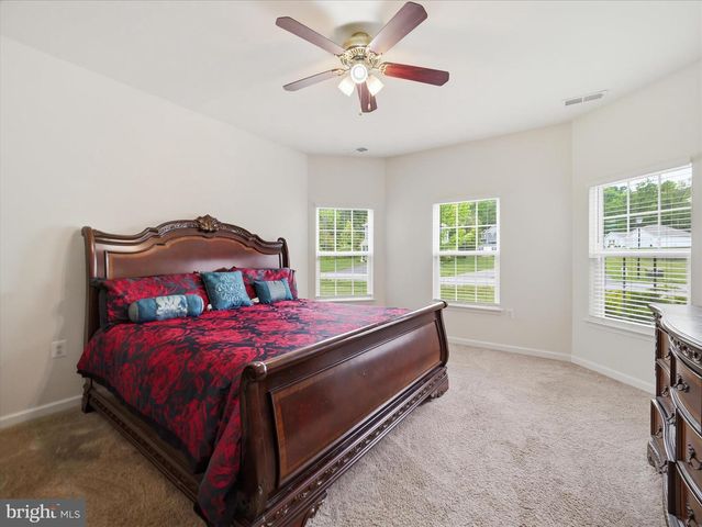 208 RAPPAHANNOCK RUN, Falling Waters, WV 25419