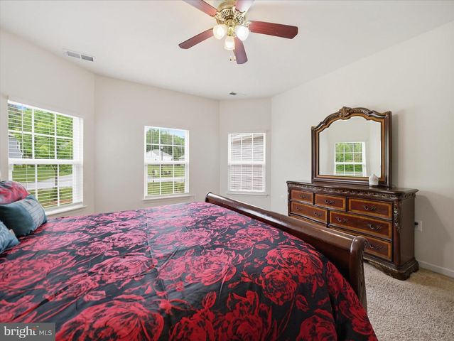 208 RAPPAHANNOCK RUN, Falling Waters, WV 25419