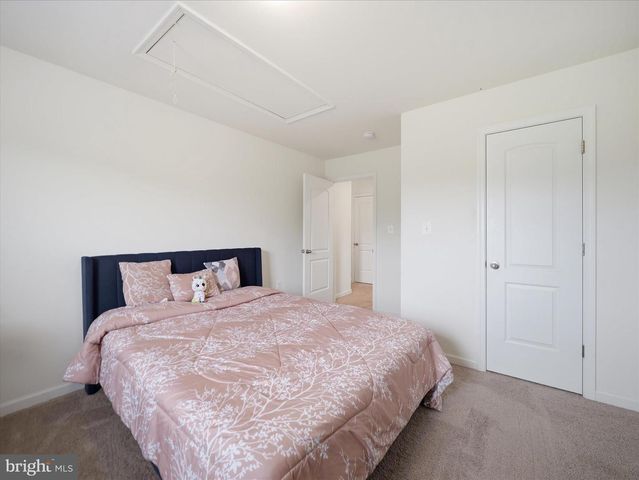 208 RAPPAHANNOCK RUN, Falling Waters, WV 25419