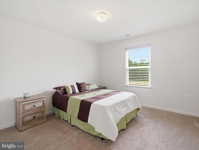 208 RAPPAHANNOCK RUN, Falling Waters, WV 25419