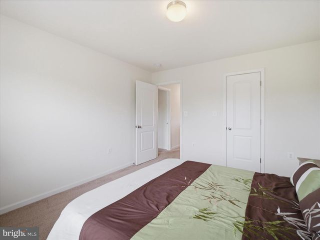 208 RAPPAHANNOCK RUN, Falling Waters, WV 25419