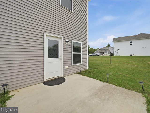 208 RAPPAHANNOCK RUN, Falling Waters, WV 25419