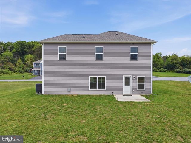 208 RAPPAHANNOCK RUN, Falling Waters, WV 25419