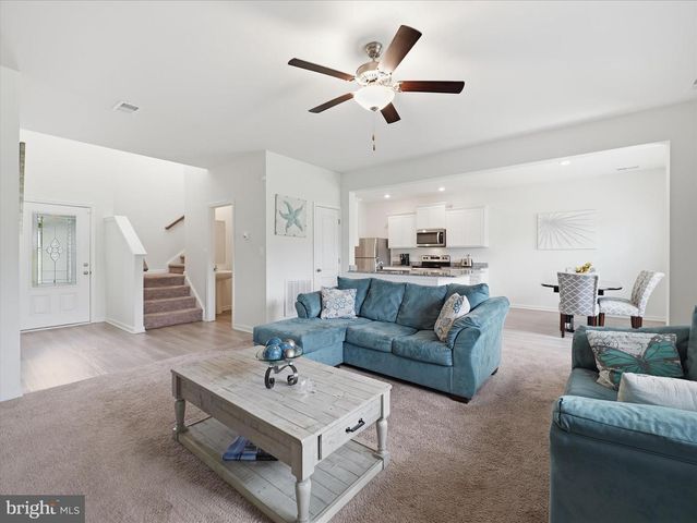 208 RAPPAHANNOCK RUN, Falling Waters, WV 25419