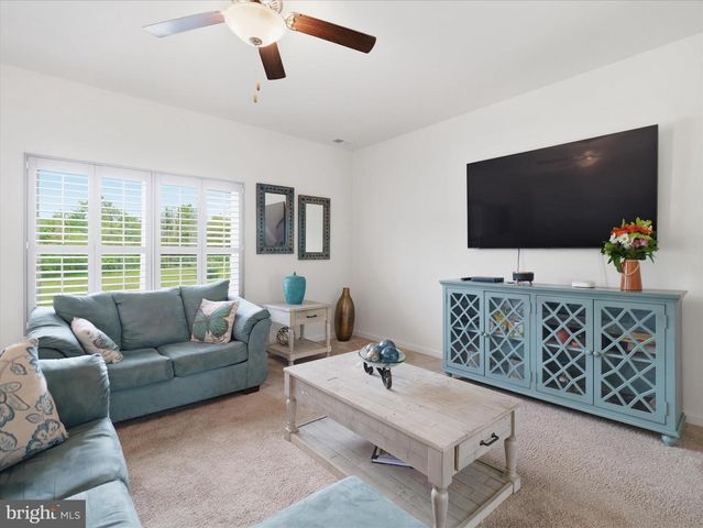 208 RAPPAHANNOCK RUN, Falling Waters, WV 25419