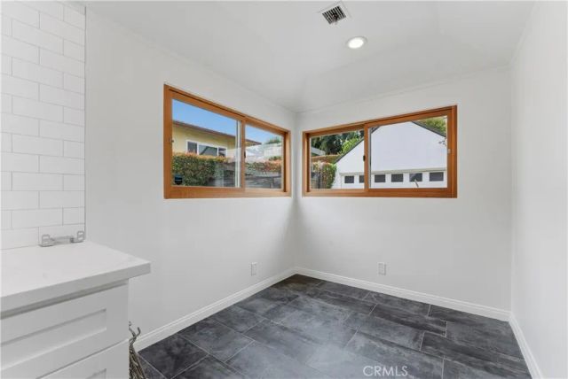 4829 Presidio, Los Angeles, CA 90043