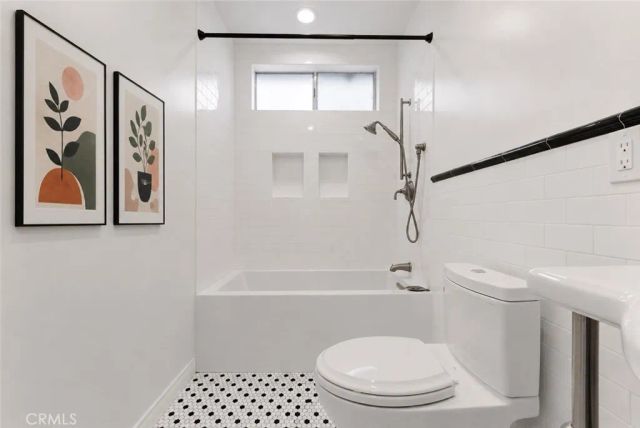 4829 Presidio, Los Angeles, CA 90043