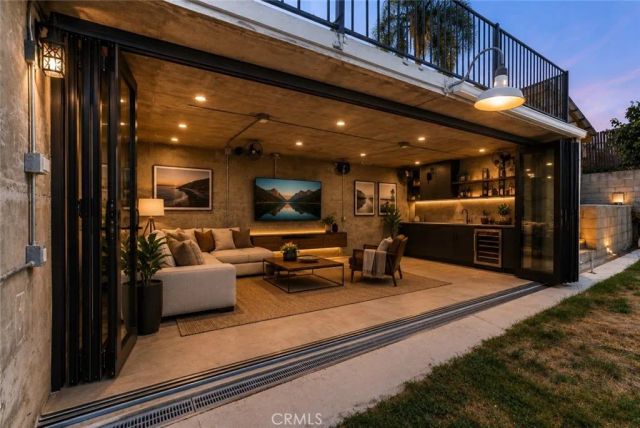 4829 Presidio, Los Angeles, CA 90043