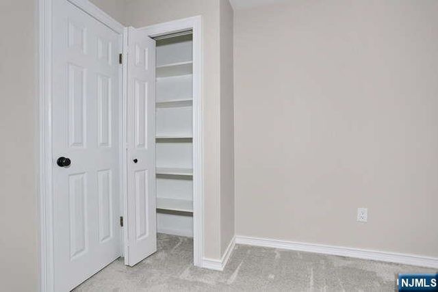 17 Colonial Village Drive, Hillsdale, NJ 07642