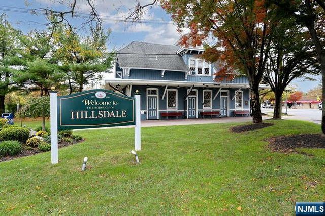 17 Colonial Village Drive, Hillsdale, NJ 07642