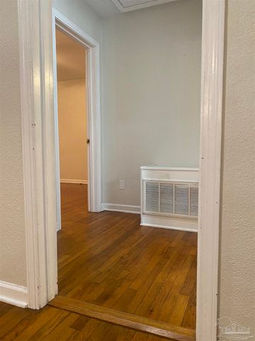 1240 E Jordan St, Pensacola, FL 32501