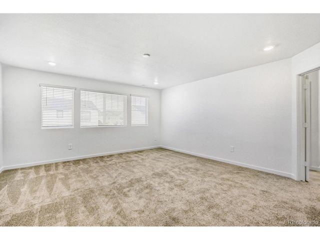 3005 Ironton Dr, Loveland, CO 80538