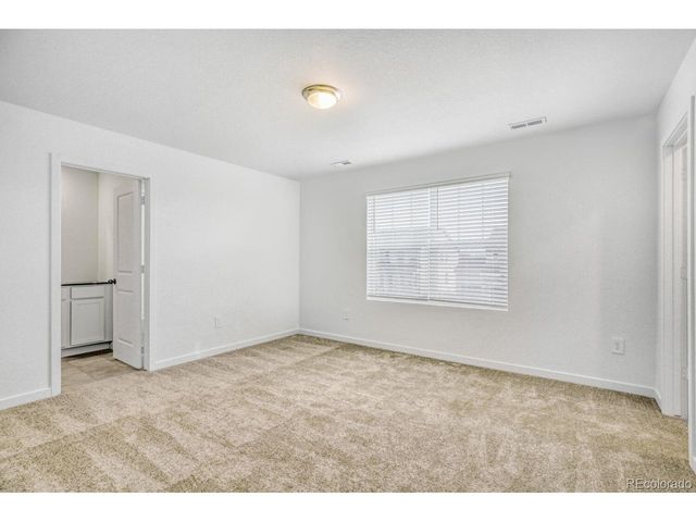 3005 Ironton Dr, Loveland, CO 80538