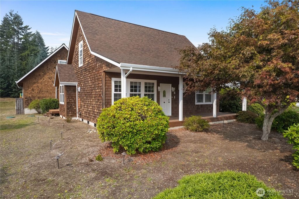 141 E Fairfield Court, Shelton, WA 98584