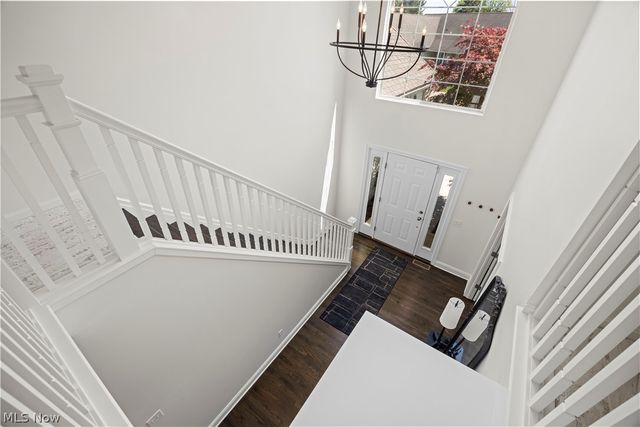 435 Country Walk, Amherst, OH 44001