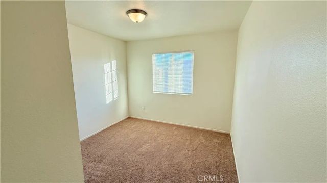 15664 Kadota, Victorville, CA 92395