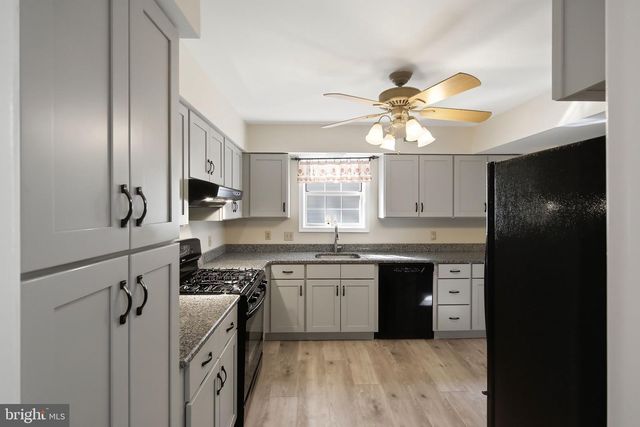 526 E REVERE WAY, Absecon, NJ 08205
