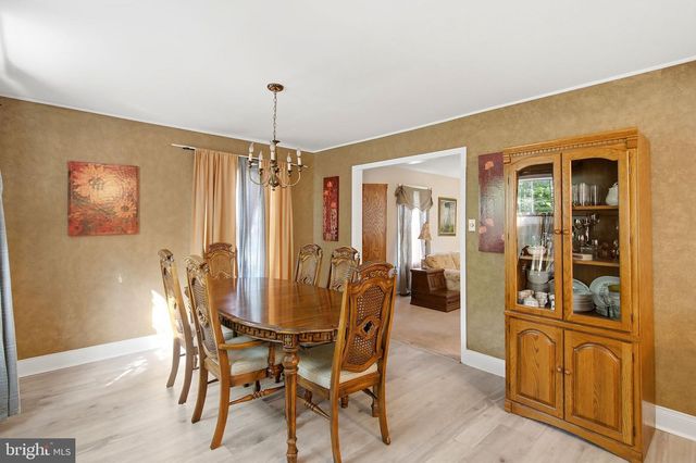 526 E REVERE WAY, Absecon, NJ 08205