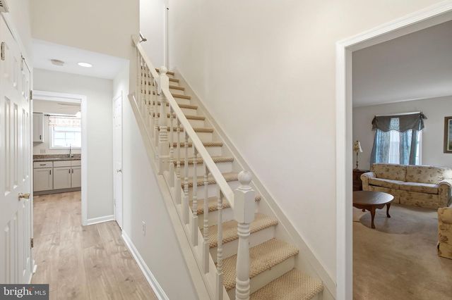 526 E REVERE WAY, Absecon, NJ 08205