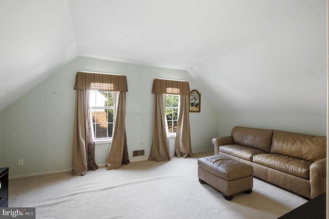 526 E REVERE WAY, Absecon, NJ 08205